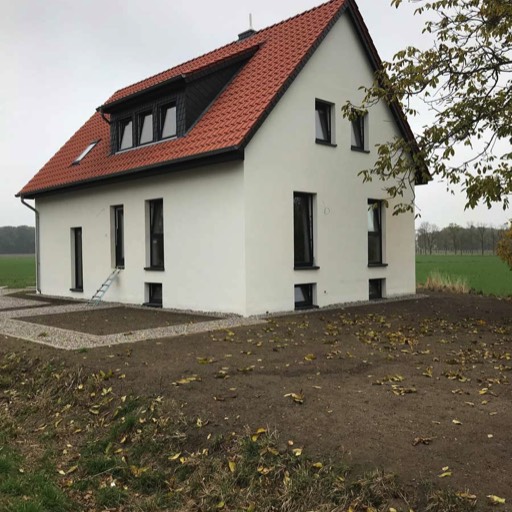 Einfamilienhaus mit Einliegerwohnung in Lehrte